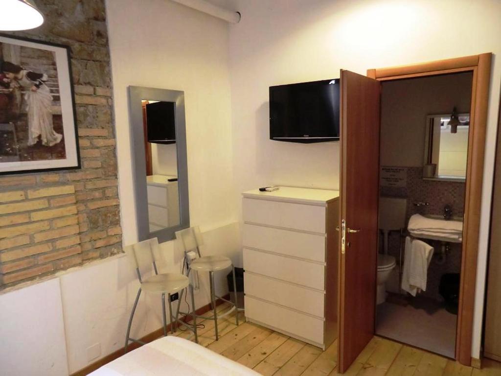 Caesar'S Rooms โรม ภายนอก รูปภาพ